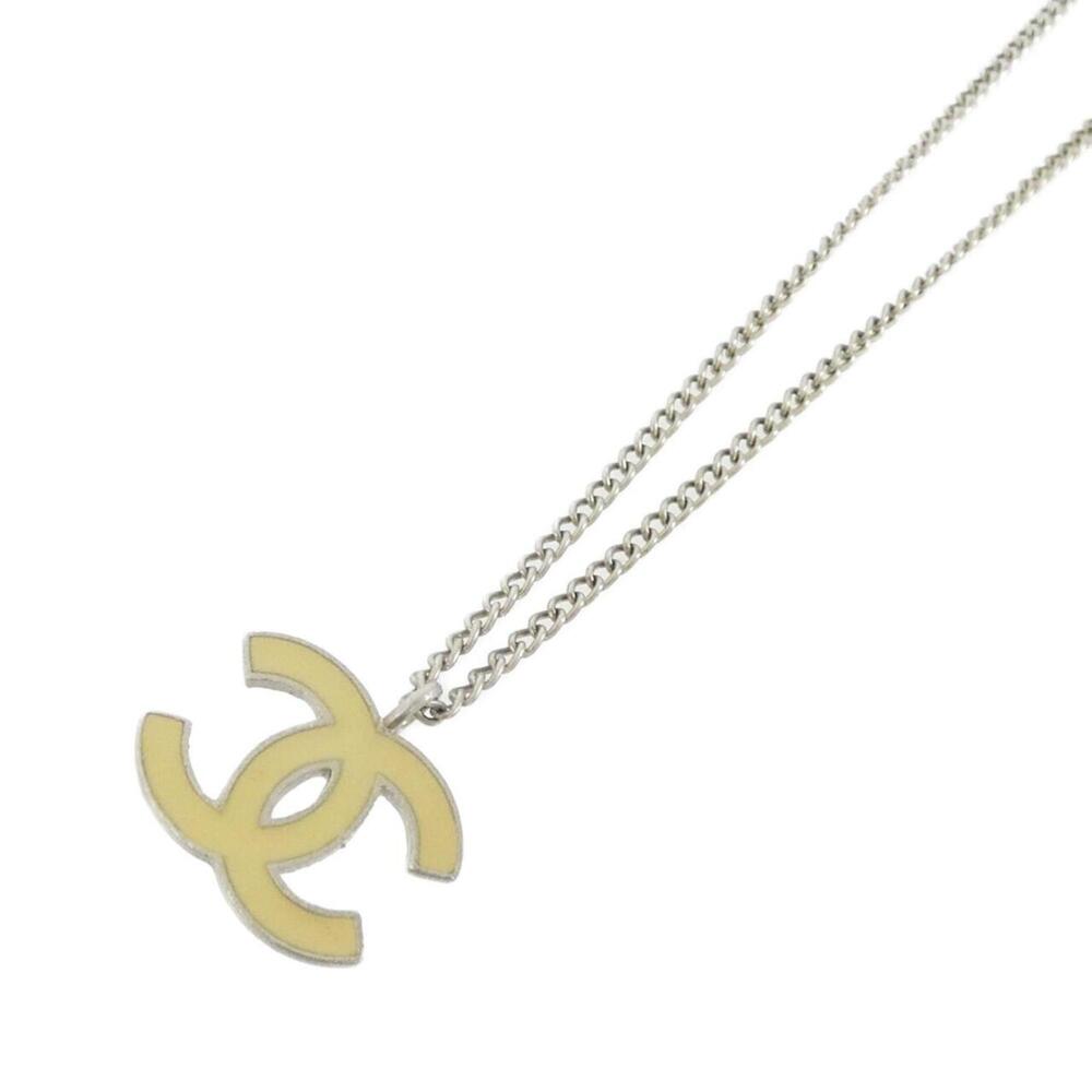 CHANEL Cream Necklace - Picture 1 of 5